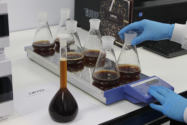 一種多功能環(huán)保潛固化促進(jìn)劑，可精確控制固化反應(yīng)，避免過度固化